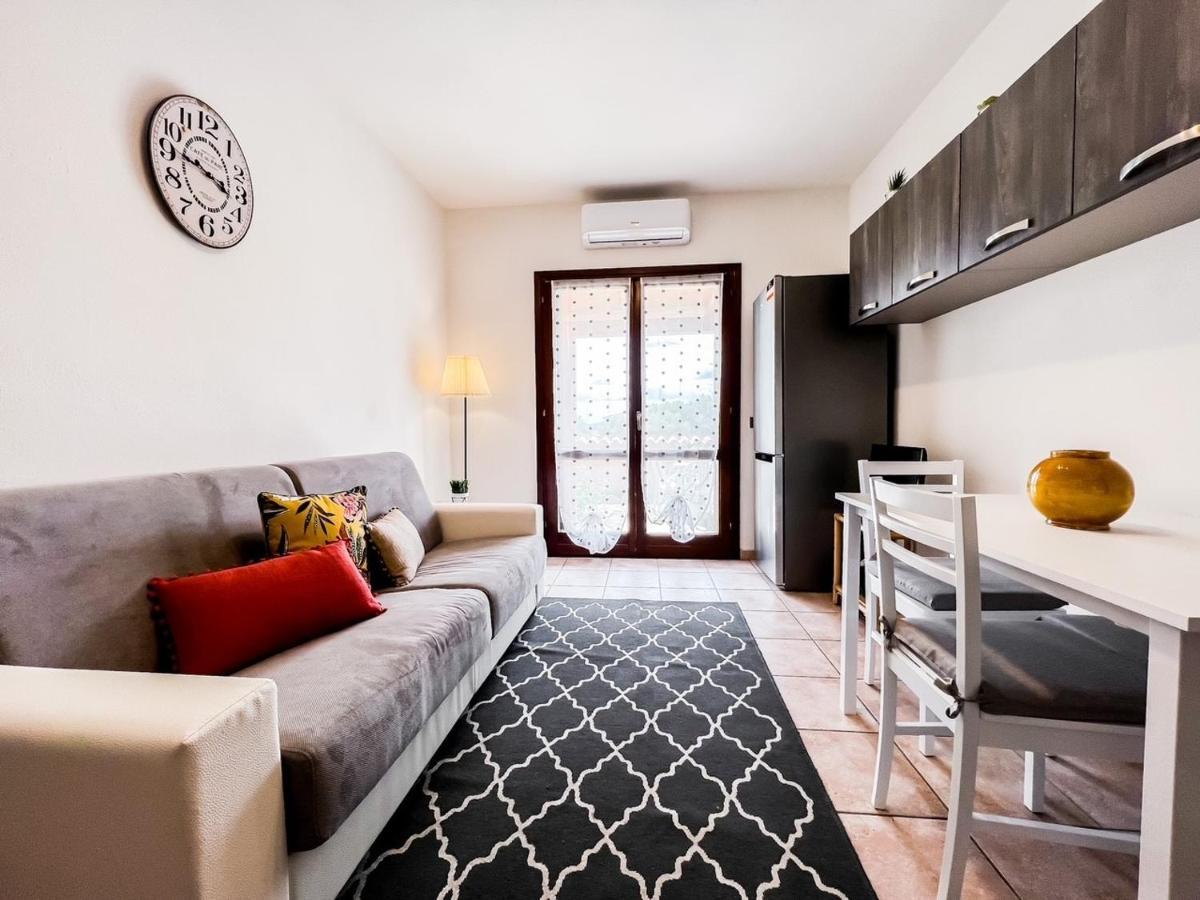 Atene 12 Olbia Dış mekan fotoğraf