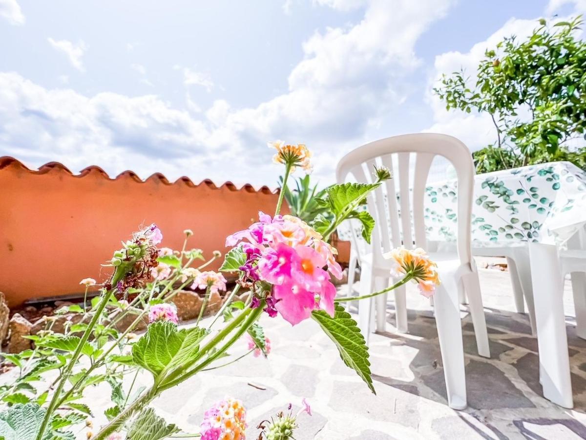 Atene 12 Olbia Dış mekan fotoğraf