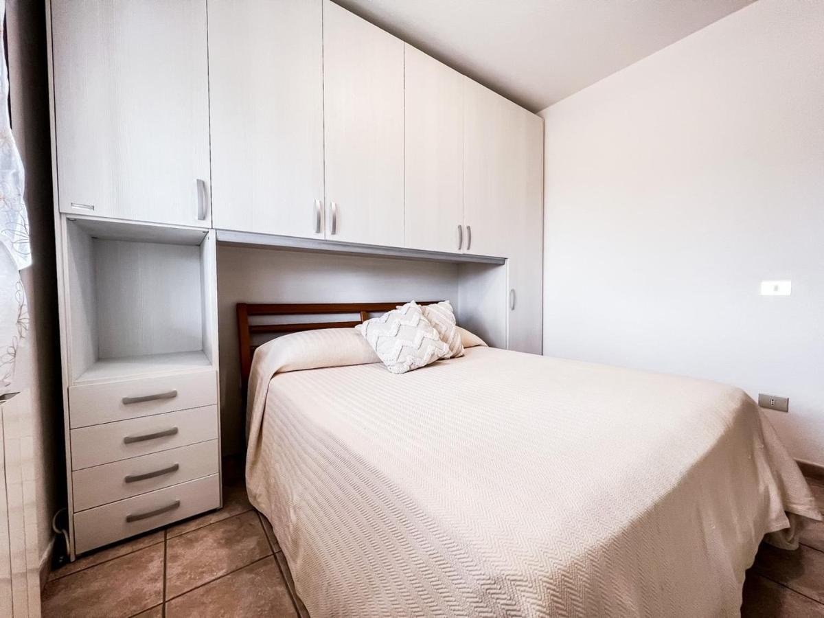 Atene 12 Olbia Dış mekan fotoğraf