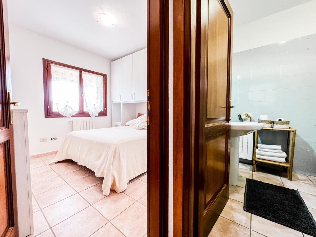 Atene 12 Olbia Dış mekan fotoğraf